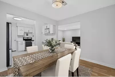 78 Stanwick Ct, Franklin Township, NJ 08873 - Photo 11