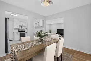 78 Stanwick Ct, Franklin Township, NJ 08873 - Photo 11