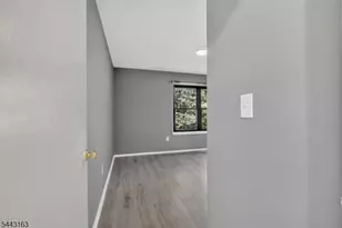 78 Stanwick Ct, Franklin Township, NJ 08873 - Photo 21