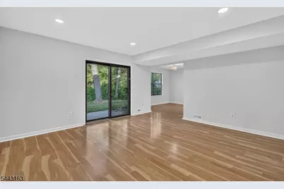 78 Stanwick Ct, Franklin Township, NJ 08873 - Photo 5