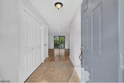 78 Stanwick Ct, Franklin Township, NJ 08873 - Photo 3
