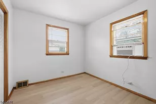 23 Canal St, Raritan, NJ 08869 - Photo 15