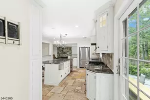 162 Mountainview Dr, Mountainside, NJ 07092 - Photo 11