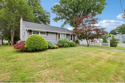 44 Rumana Rd, Wayne, NJ 07470 - Photo 3