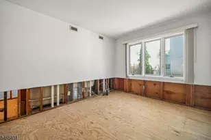 245 Main St Unit, Millburn, NJ 07041 - Photo 15