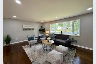 67 Tudor Ln, Berkeley Heights Township, NJ 07922 - Photo 11