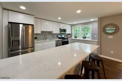 67 Tudor Ln, Berkeley Heights Township, NJ 07922 - Photo 7