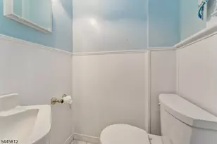 20 Bloomfield Ave, Flemington, NJ 08822 - Photo 23