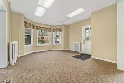 20 Bloomfield Ave, Flemington, NJ 08822 - Photo 5