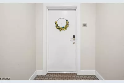 723 Lorhan Dr, Piscataway Township, NJ 08854 - Photo 3