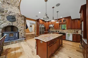 2 Thompson Rd, Parsippany, NJ 07005 - Photo 11