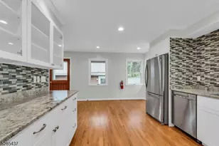 101 Drakestown Rd, Washington Township, NJ 07840 - Photo 7