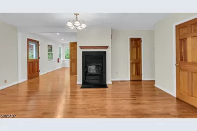101 Drakestown Rd, Washington Township, NJ 07840 - Photo 9