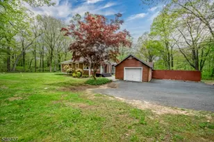 101 Drakestown Rd, Washington Township, NJ 07840 - Photo 3