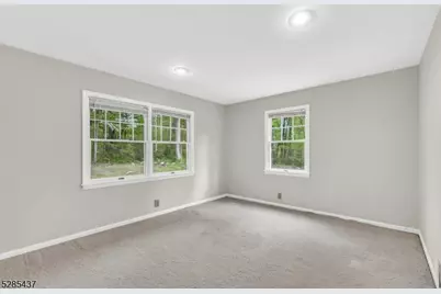 101 Drakestown Rd, Washington Township, NJ 07840 - Photo 19