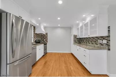 101 Drakestown Rd, Washington Township, NJ 07840 - Photo 5