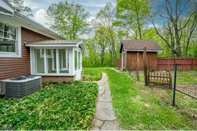 101 Drakestown Rd, Washington Township, NJ 07840 - Photo 23