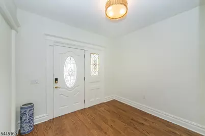 10 Grove Ter #2B, Montclair, NJ 07042 - Photo 5