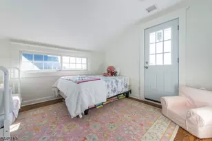 10 Grove Terrace, Montclair, NJ 07042 - Photo 19