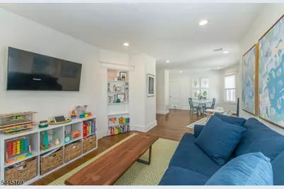 10 Grove Ter #2B, Montclair, NJ 07042 - Photo 1