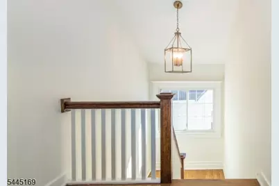 10 Grove Ter #2B, Montclair, NJ 07042 - Photo 15