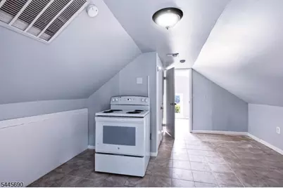 65 Highland Ave, Newark, NJ 07104 - Photo 25