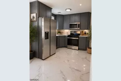 109 N Auten Ave, Somerville, NJ 08876 - Photo 5