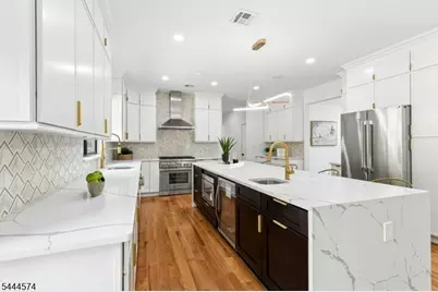 170 Johnston Drive Ext, Watchung, NJ 07069 - Photo 11
