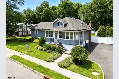 54 Davenport Ave, Roseland, NJ 07068 - Photo 1