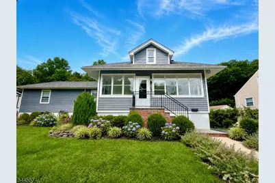 54 Davenport Ave, Roseland, NJ 07068 - Photo 1