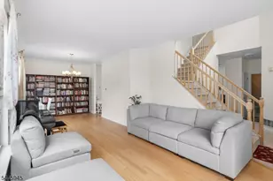 4 Bonner Ct, Hopewell Township, NJ 08534 - Photo 5