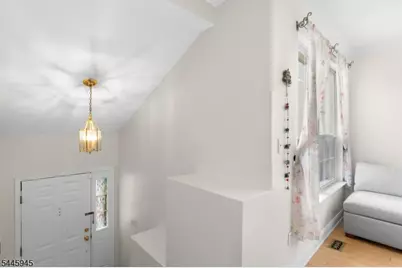 4 Bonner Ct, Hopewell Township, NJ 08534 - Photo 7