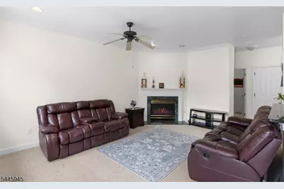 4 Bonner Ct, Hopewell Township, NJ 08534 - Photo 11