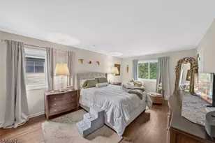 39 Hunters Cir, Tewksbury Township, NJ 08833 - Photo 23
