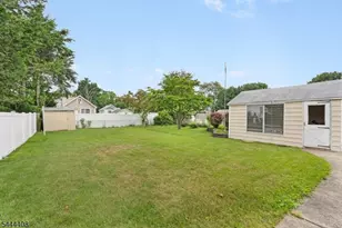 31 N Dell Ave, Roxbury Township, NJ 07847 - Photo 19