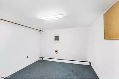 31 N Dell Ave, Roxbury Township, NJ 07847 - Photo 15