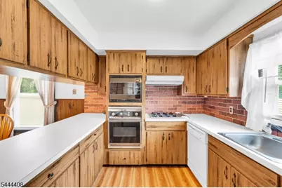 31 N Dell Ave, Roxbury Township, NJ 07847 - Photo 5