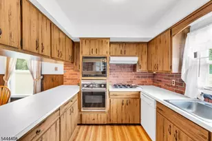 31 N Dell Ave, Roxbury Township, NJ 07847 - Photo 5