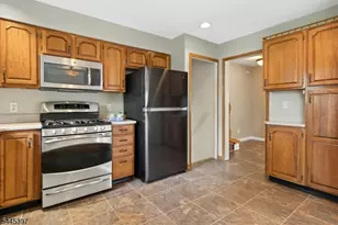1 Aberdeen Ct, Cranford Township, NJ 07016 - Photo 13