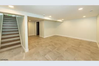 98 Haddenfield Rd, Clifton, NJ 07013 - Photo 45