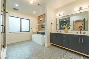 98 Haddenfield Rd, Clifton, NJ 07013 - Photo 31