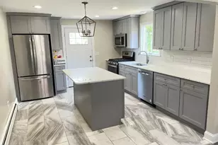 35 Phoenix Ave, Morristown, NJ 07960 - Photo 3