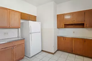 31 Temple Pl, Irvington, NJ 07111 - Photo 5