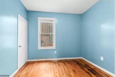 681 S 11th St #3, Newark, NJ 07103 - Photo 5