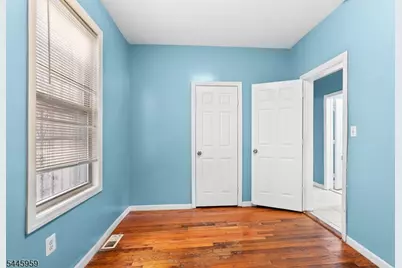681 S 11th St #3, Newark, NJ 07103 - Photo 7