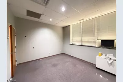 28 Millburn Ave Suite 6, Springfield, NJ 07081 - Photo 9