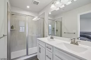 49 Owen Ct, Franklin Township, NJ 08873 - Photo 17