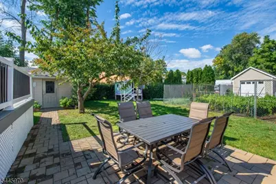 31 Zeliff Ave, Little Falls Township, NJ 07424 - Photo 19
