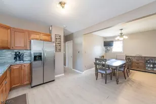 31 Zeliff Ave, Little Falls Township, NJ 07424 - Photo 13