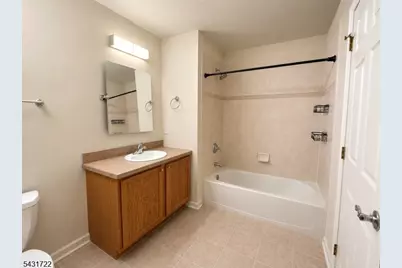 362 Cambridge Dr, Butler, NJ 07405 - Photo 9
